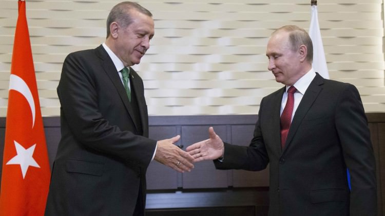 Rusya Devlet Başkanı Vladimir Putin, resmi temaslarda bulunmak için Türkiye'ye geldi.